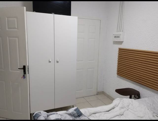 3 BEDROOM FREEHOLD FOR SALE IN OOS EINDE